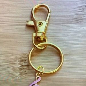 Elegant Gold and Pink Treble Clef Key Holder
